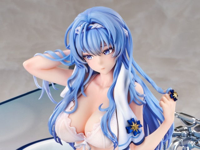 Good Smile Arts Shanghai GSAS GODDESS OF VICTORY NIKKE Helm Post-Shower Moment 1/7 Figure