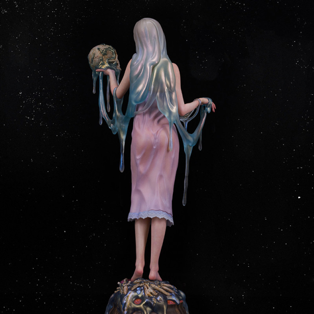 Manas SUM Melty Night Statue