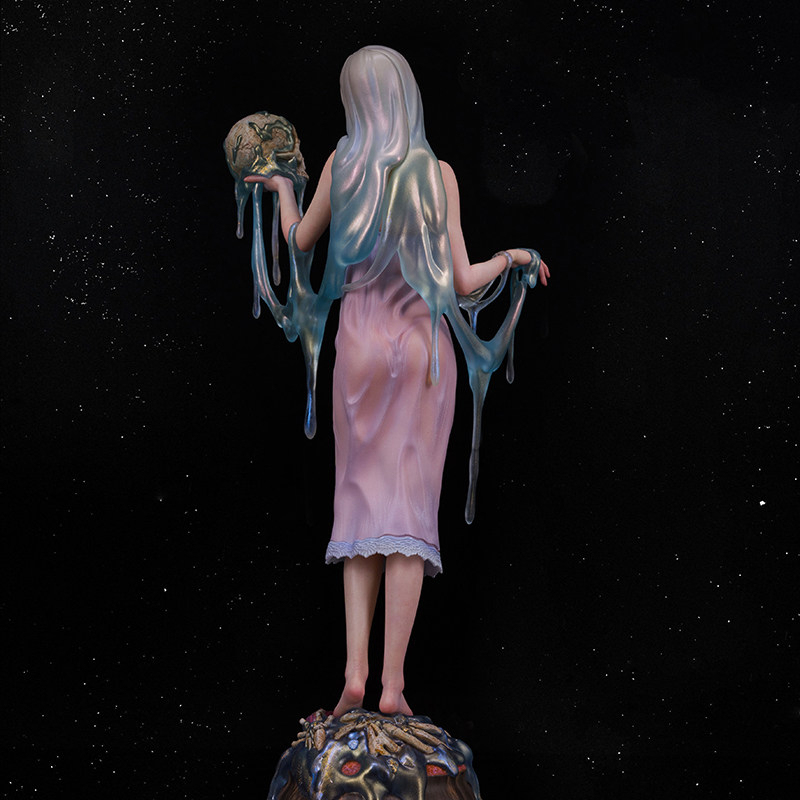 Manas SUM Melty Night Statue