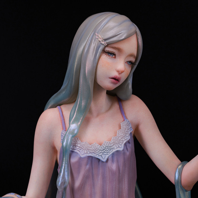 Manas SUM Melty Night Statue