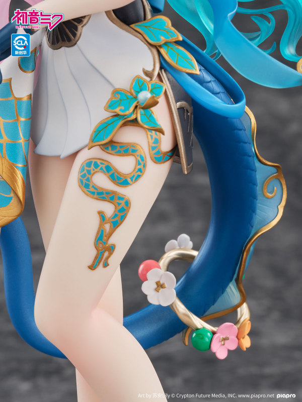 Kaiyodo Hatsune Miku Azure Dragon Ver 1/7 Scale Figure