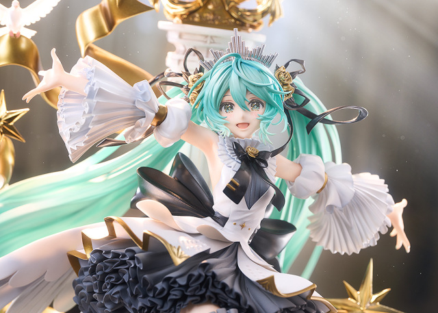 Good Smile Company GSC G S Collection SC Hatsune Miku Symphony 10th Anniversary Ver 1/7 Scale Figure