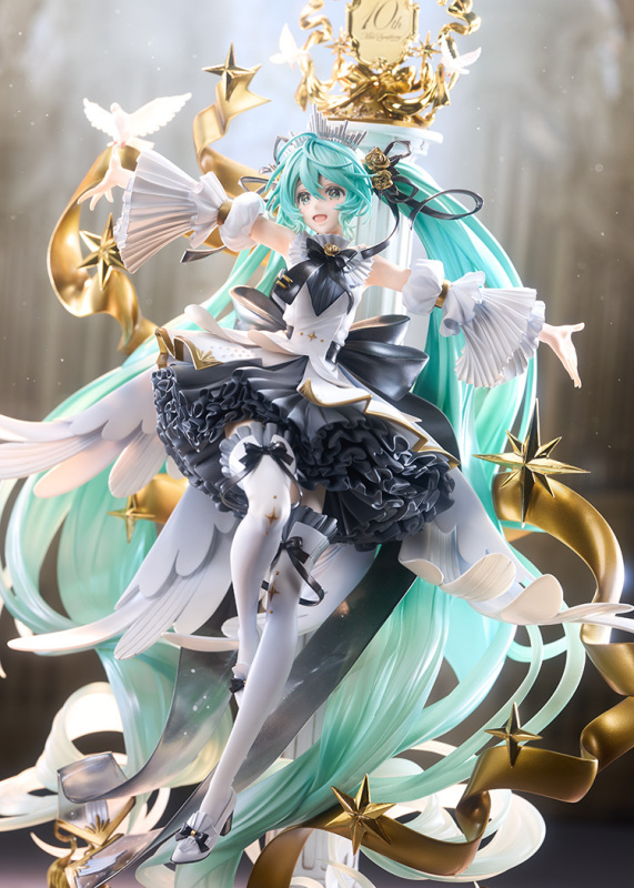 Good Smile Company GSC G S Collection SC Hatsune Miku Symphony 10th Anniversary Ver 1/7 Scale Figure