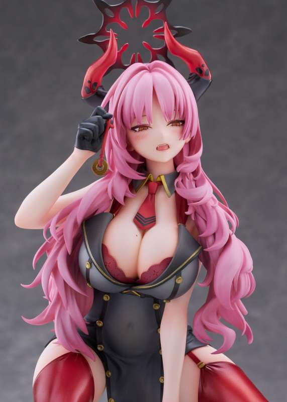 GOLDENHEAD+ Blue Archive Satsuki Memorial Lobby Ver 1/7 Scale Figure