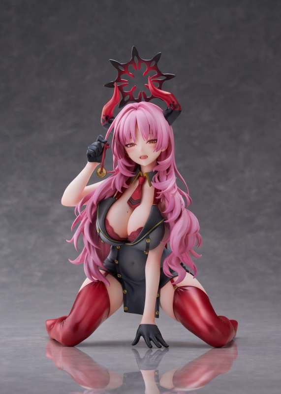 GOLDENHEAD+ Blue Archive Satsuki Memorial Lobby Ver 1/7 Scale Figure