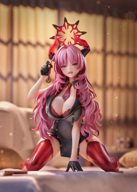 GOLDENHEAD+ Blue Archive Satsuki Memorial Lobby Ver 1/7 Scale Figure