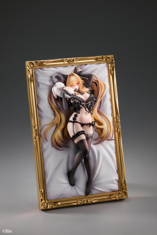 Novel Stella Stella Black Cat Ver 1/7 Scale Figure