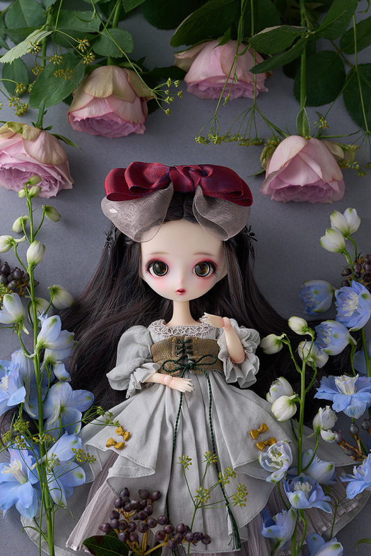 Good Smile Company GSC Harmonia bloom Sophia Snow White Complete Doll