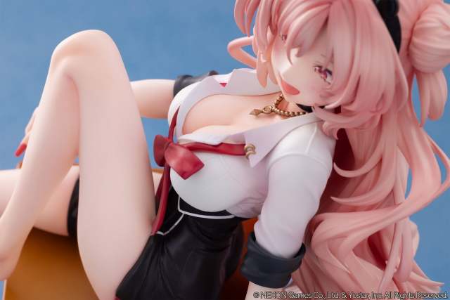 NEONMAX Blue Archive Kirara Memorial Lobby Ver 1/7 Scale Figure