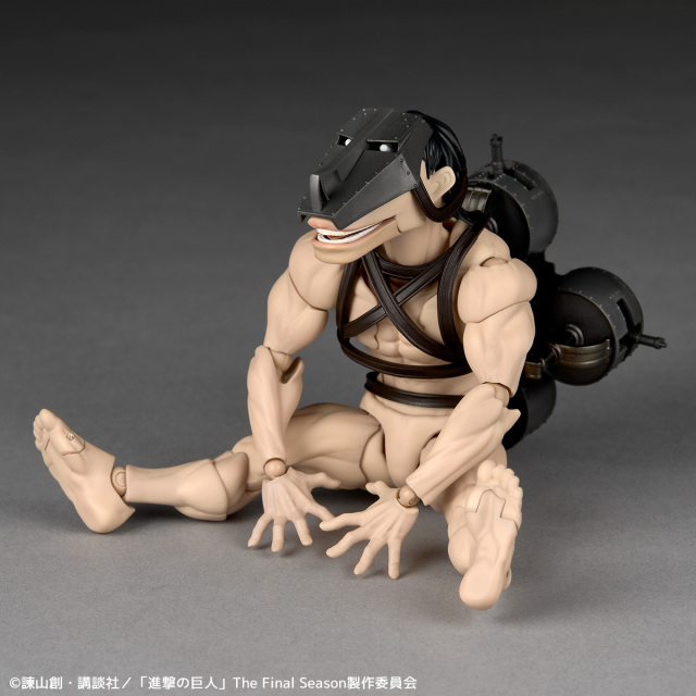 Kaiyodo Revoltech Amazing Yamaguchi Attack on Titan Cart Titan Aciton Figure