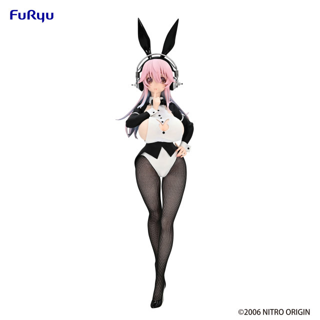 FURYU SUPER SONICO BiCute Bunnies Figure