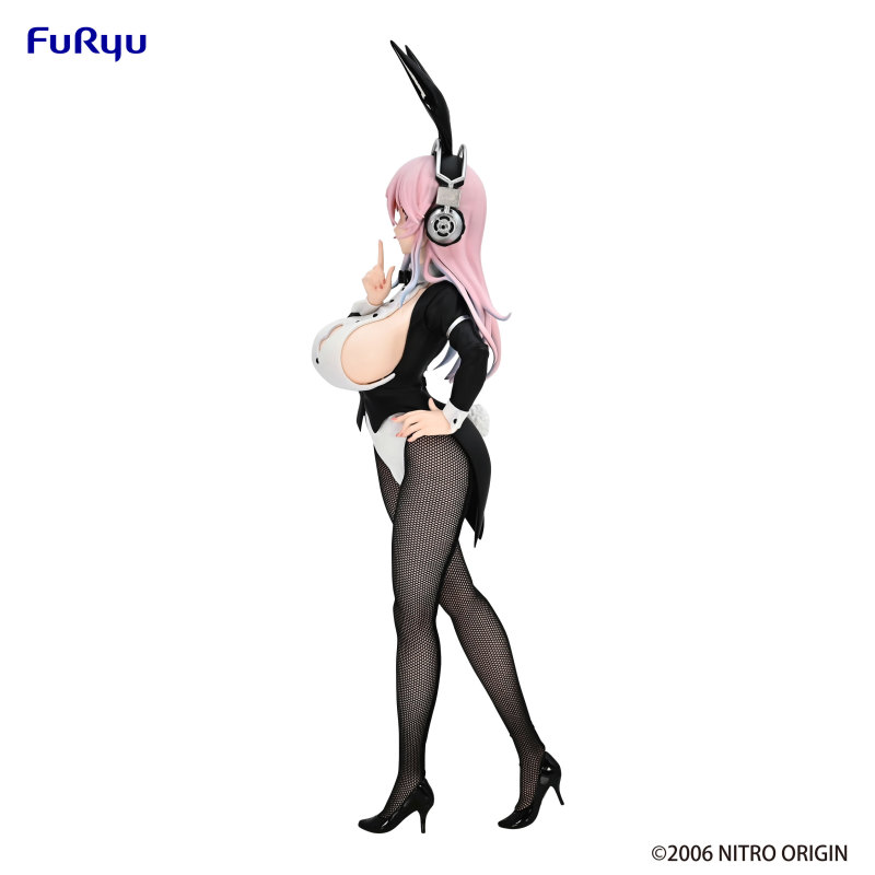 FURYU SUPER SONICO BiCute Bunnies Figure