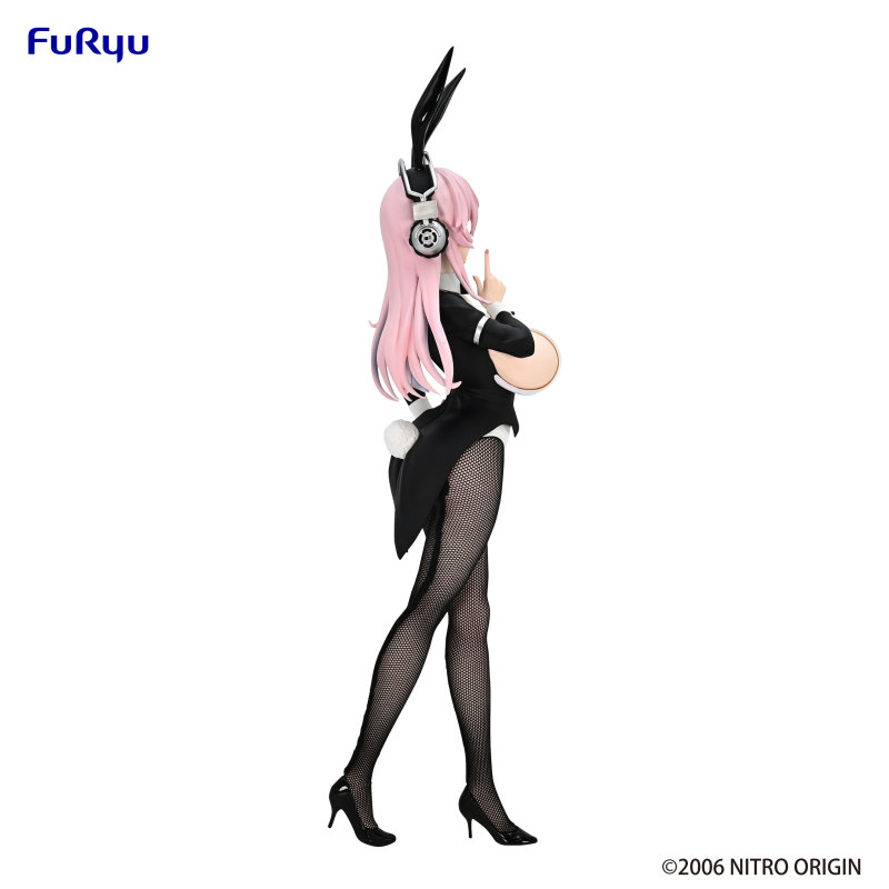 FURYU SUPER SONICO BiCute Bunnies Figure