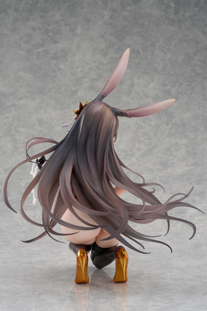 Alphamax Azur Lane Chikuma Premium Prize on the Table ver 1/4 Figure