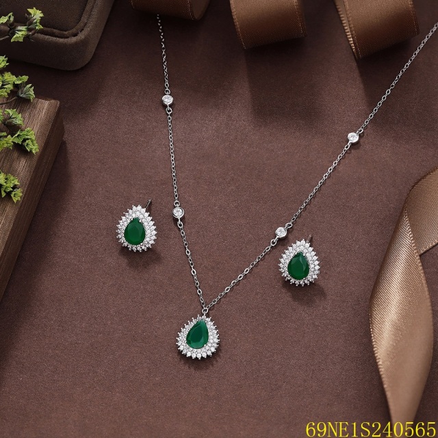 925 Sterling Silver Zircon Necklace and Earring Set