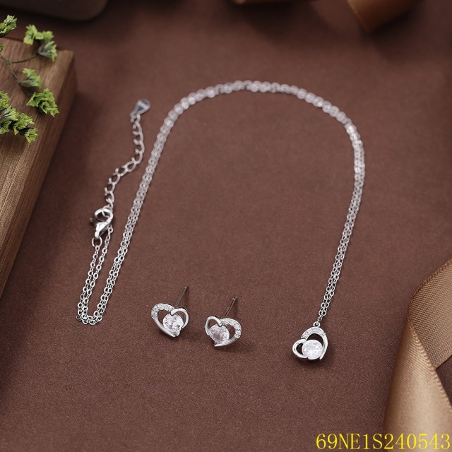 925 Sterling Silver Zircon Necklace and Earring Set