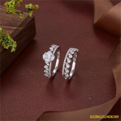 خاتم نسائي مرصع بالزركونيا الفضية