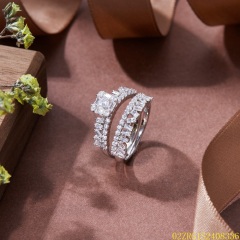 خاتم نسائي مرصع بالزركونيا الفضية