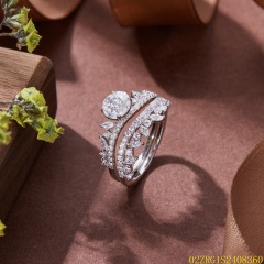 خاتم نسائي مرصع بالزركونيا الفضية