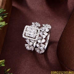 خاتم نسائي مرصع بالزركونيا الفضية