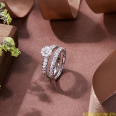 خاتم نسائي مرصع بالزركونيا الفضية