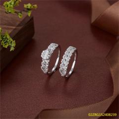 خاتم نسائي مرصع بالزركونيا الفضية