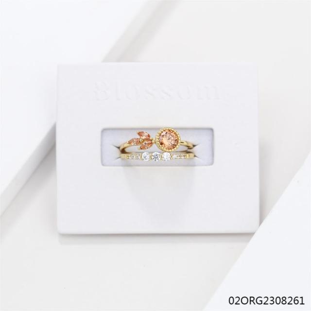 خاتم نسائي مرصع بالزركونيا الفضية