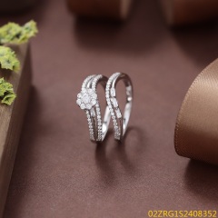 خاتم نسائي مرصع بالزركونيا الفضية