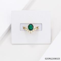 خاتم نسائي مرصع بالزركونيا الفضية