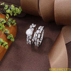 خاتم نسائي مرصع بالزركونيا الفضية