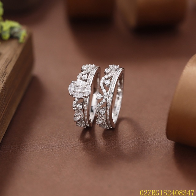 خاتم نسائي مرصع بالزركونيا الفضية