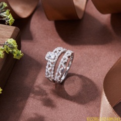 خاتم نسائي مرصع بالزركونيا الفضية