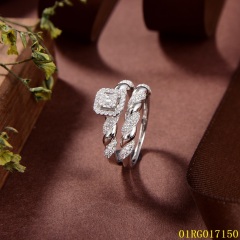 خاتم نسائي مرصع بالزركونيا الفضية