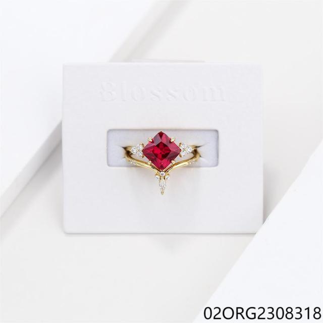 خاتم نسائي مرصع بالزركونيا الفضية