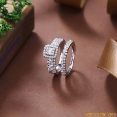 خاتم نسائي مرصع بالزركونيا الفضية