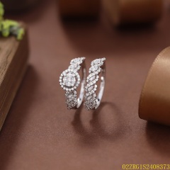 خاتم نسائي مرصع بالزركونيا الفضية