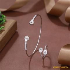 طقم سوار وخاتم زفاف فضي مرصع بالزركون