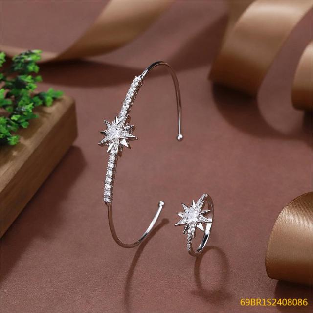 طقم سوار وخاتم زفاف فضي مرصع بالزركون