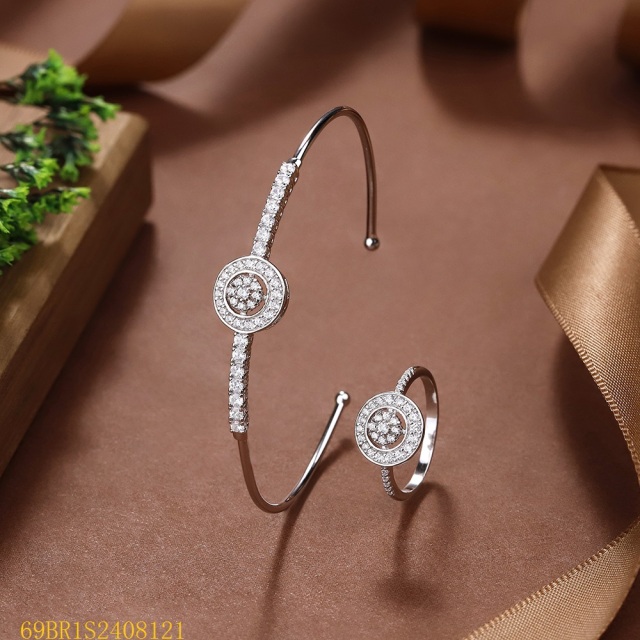 طقم سوار وخاتم زفاف فضي مرصع بالزركون