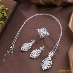 طقم مجوهرات زفاف من الفضة عيار 925 مرصع بالزركون