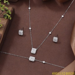 طقم مجوهرات زفاف من الفضة عيار 925 مرصع بالزركون