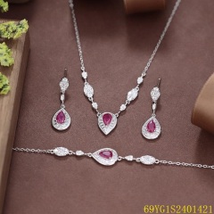 طقم مجوهرات زفاف من الفضة عيار 925 مرصع بالزركون