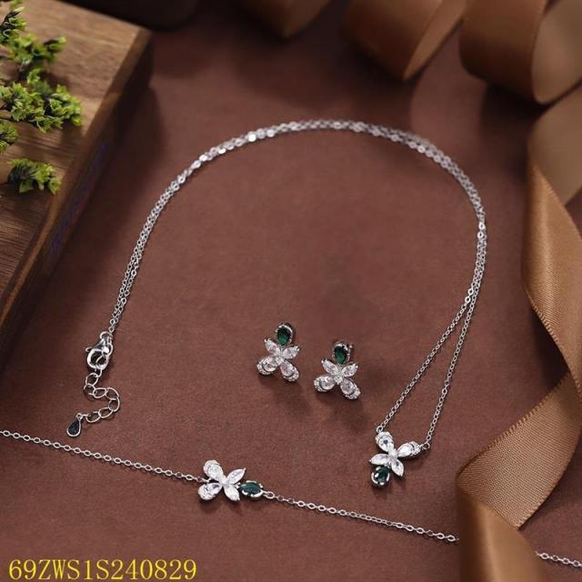 طقم مجوهرات زفاف من الفضة عيار 925 مرصع بالزركون