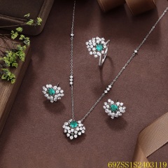 طقم مجوهرات زفاف من الفضة عيار 925 مرصع بالزركون