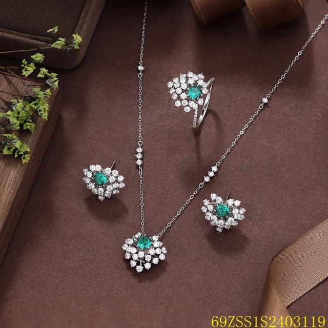طقم مجوهرات زفاف من الفضة عيار 925 مرصع بالزركون