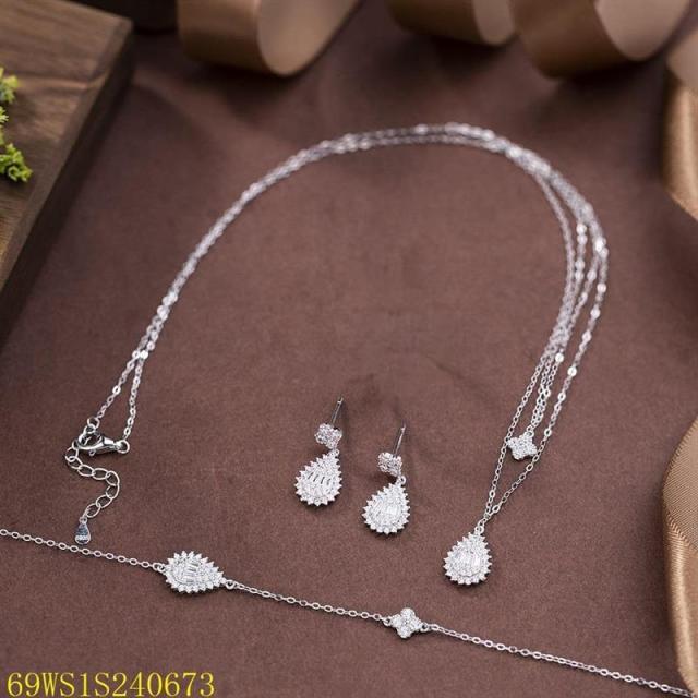 طقم مجوهرات زفاف من الفضة عيار 925 مرصع بالزركون