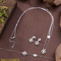 طقم مجوهرات زفاف من الفضة عيار 925 مرصع بالزركون