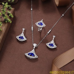 طقم مجوهرات زفاف من الفضة عيار 925 مرصع بالزركون