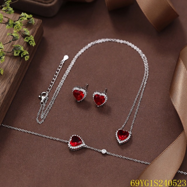 طقم مجوهرات زفاف من الفضة عيار 925 مرصع بالزركون