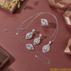 طقم مجوهرات صيفي من الفضة 925 مرصع بالزركونيا المكعبة